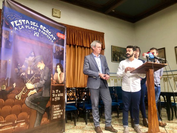 presentacio cartell festa del mercat a la placa amposta 2019