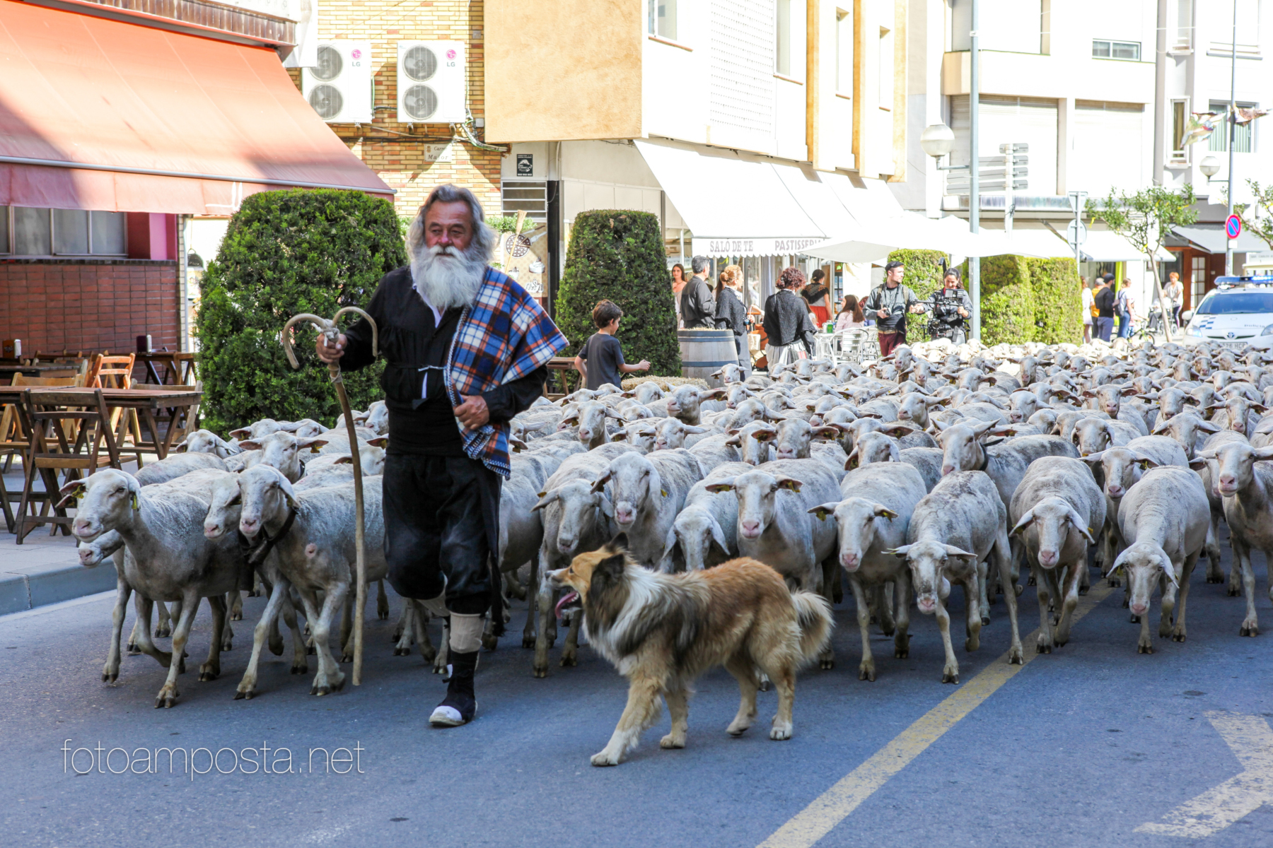 personatges amposta centenaria PASTOR festa del mercat a la placa amposta 2019